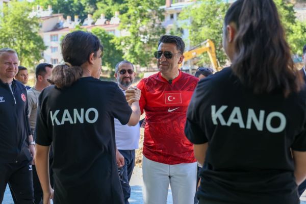 Tunceli’de Kano Akarsu Slalom Bahar Kupası başladı Tunceli’de Kano Akarsu Slalom Bahar Kupası başladı