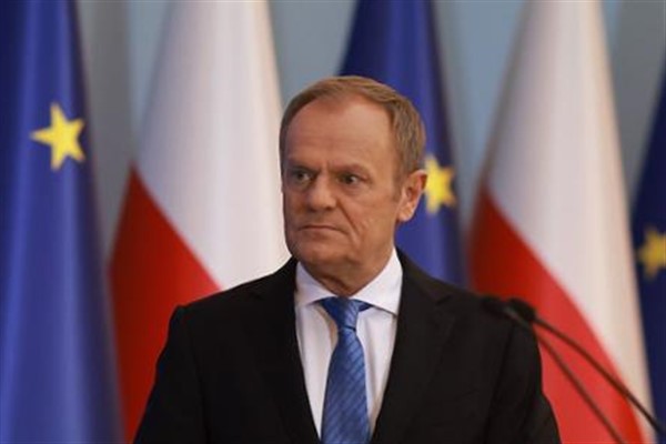 Tusk: Saldırganın kapımızı çalmasını beklememeliyiz
