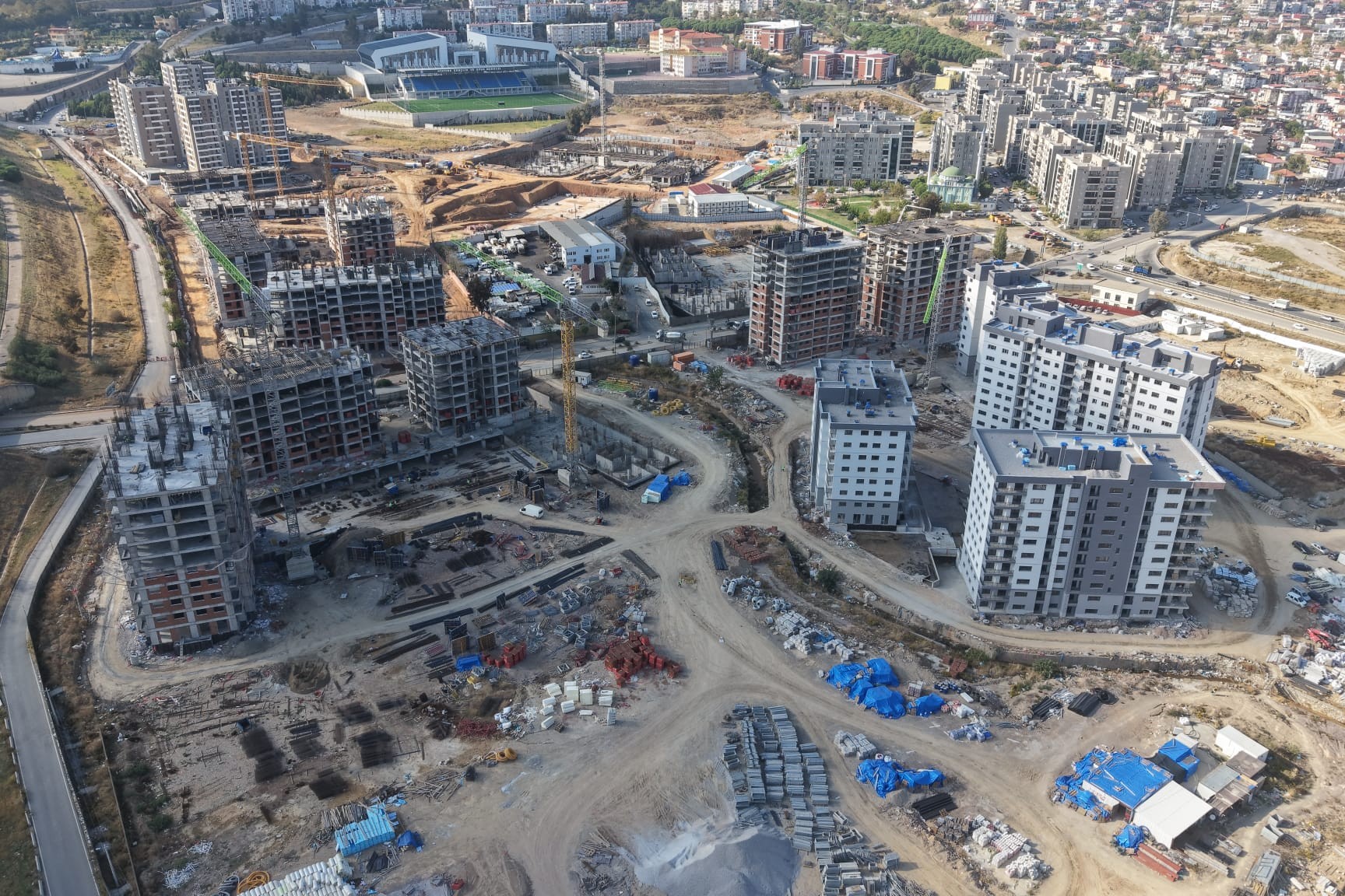 Uzundere’de 3. ve 4. Etap inşaatları hızla sürüyor