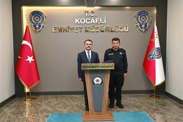 Vali Aktaş, Kocaeli İl Emniyet Müdürü Özcan’ı ziyaret etti Vali Aktaş, Kocaeli İl Emniyet Müdürü Özcan’ı ziyaret etti