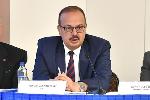 Vali Canbolat, Şahinbey Belediye Başkanı Tahmazoğlu ile görüştü Vali Canbolat, Şahinbey Belediye Başkanı Tahmazoğlu ile görüştü