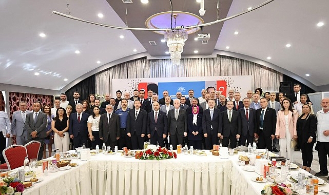 Vali Gül Bayrampaşa'da yoğun temaslarda bulundu
