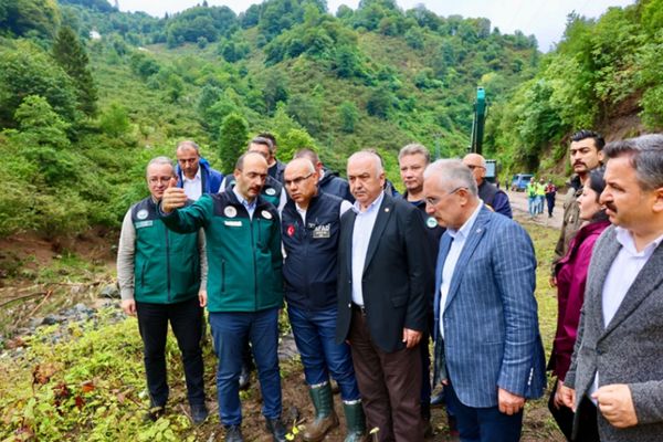 Vali Koç, selden etkilenen Keşap’ta incelemelerde bulundu
