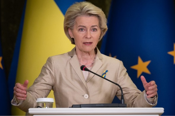 Von der Leyen:Valencia selleri için İspanya’ya yaklaşık 1 milyar euro destek sağlanacak Von der Leyen:Valencia selleri için İspanya’ya yaklaşık 1 milyar euro destek sağlanacak