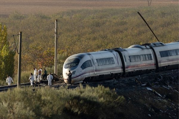 Xi Jinping’den tren kazası nedeniyle İspanya Kralı VI. Felipe’ye başsağlığı mesajı Xi Jinping’den tren kazası nedeniyle İspanya Kralı VI. Felipe’ye başsağlığı mesajı