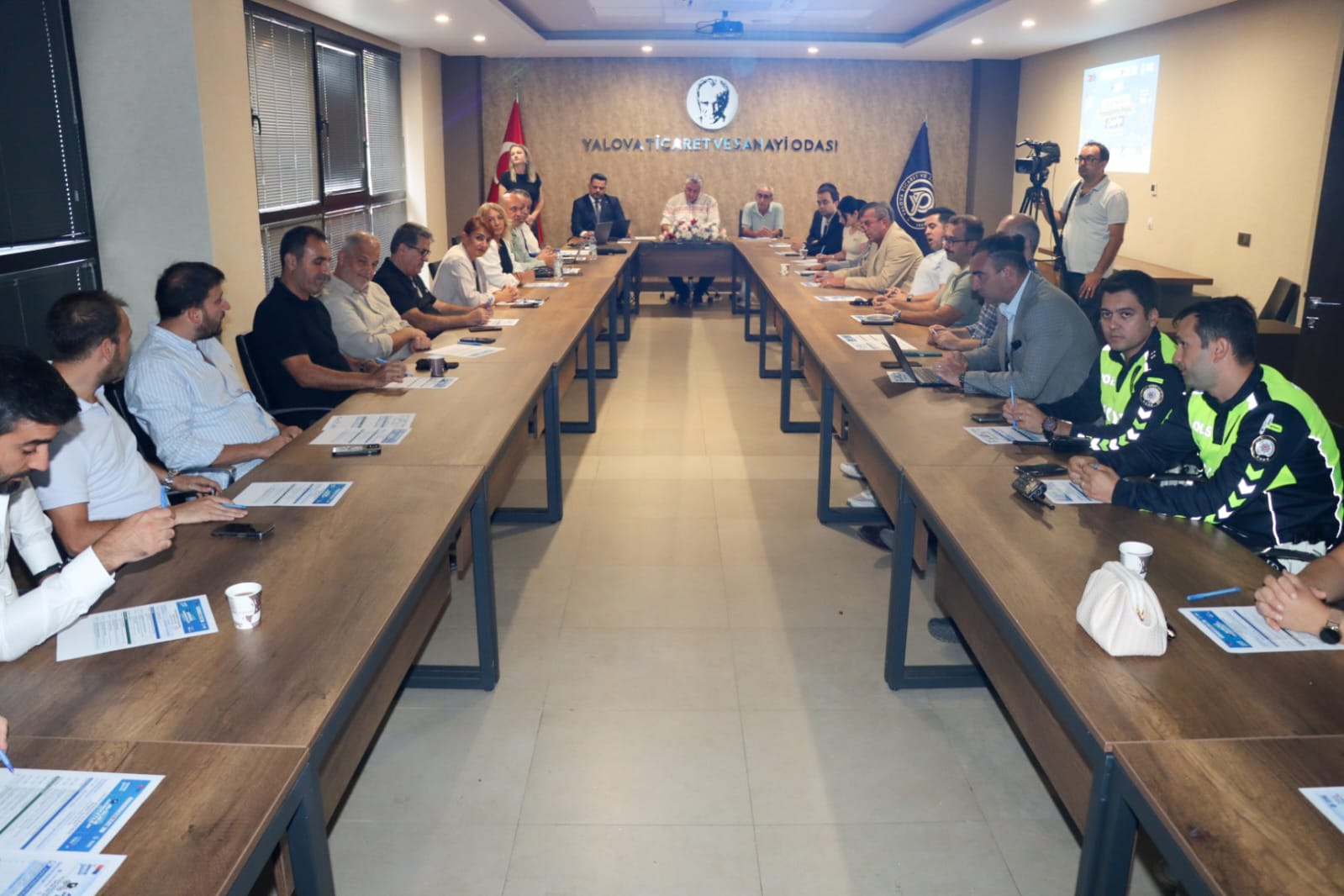 "Yalova Merkezini Yayalaştırma Projesi Çalıştayı" düzenlendi