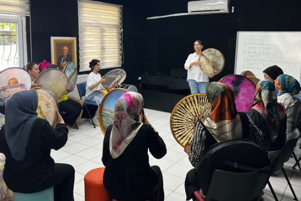 Yekta Sanat Atölyesi’nde sanat ve Kürtçe kursları düzenleniyor Yekta Sanat Atölyesi’nde sanat ve Kürtçe kursları düzenleniyor