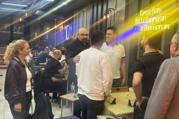 Yeni Parti Elazığ İl Başkanı Özden, esnaf ve vatandaşlarla bir araya geldi Yeni Parti Elazığ İl Başkanı Özden, esnaf ve vatandaşlarla bir araya geldi