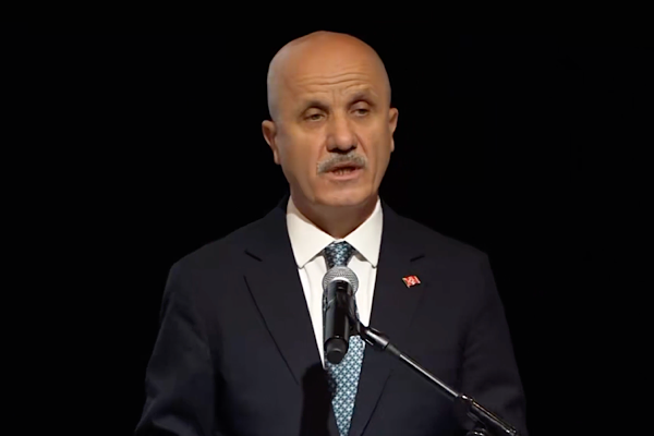 YÖK Başkanı Özvar’dan 2026-YKS sonuçları sonrası adaylara tercih mesajı YÖK Başkanı Özvar’dan 2026-YKS sonuçları sonrası adaylara tercih mesajı