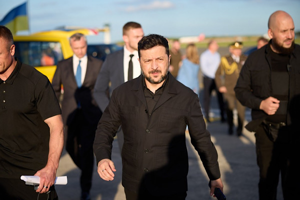 Zelenski: Avrupa Birliği ile aktif olarak diyalog halindeyiz
