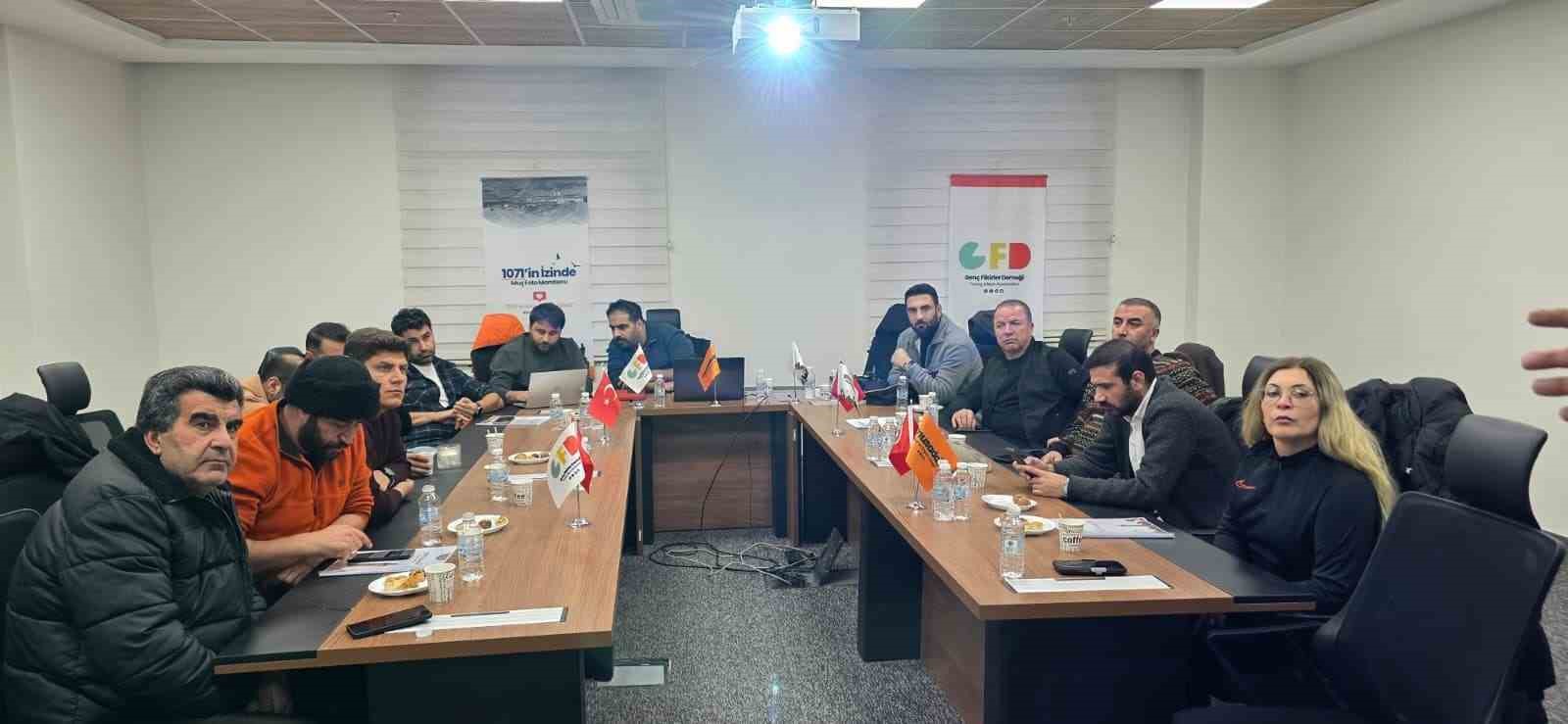 "1071’in İzinde Muş Fotomaratonu" projesinin ilk toplantısı yapıldı
