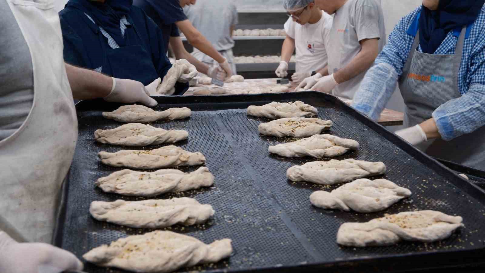 11 çeşit baharatla hazırlanıyor, 15 gün bayatlamıyor
