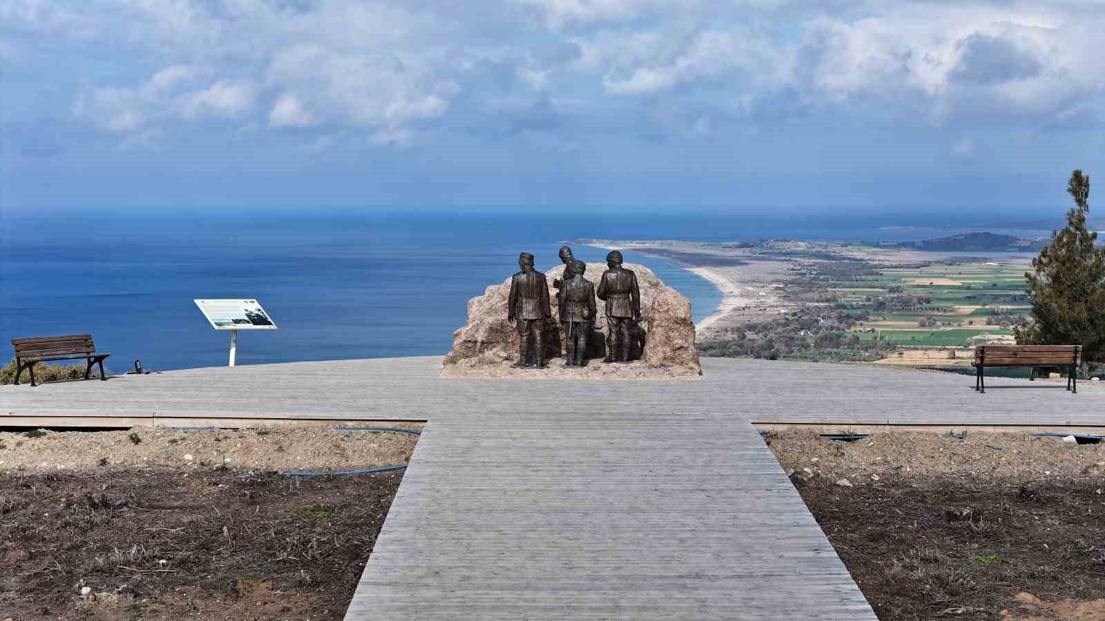 111 yıl önce Atatürk’ün o tarihi fotoğrafının çekildiği alan tarihe tanıklı ediyor
