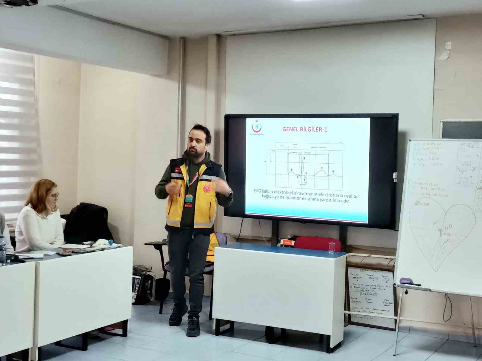 112 personeli eğitimden geçti
