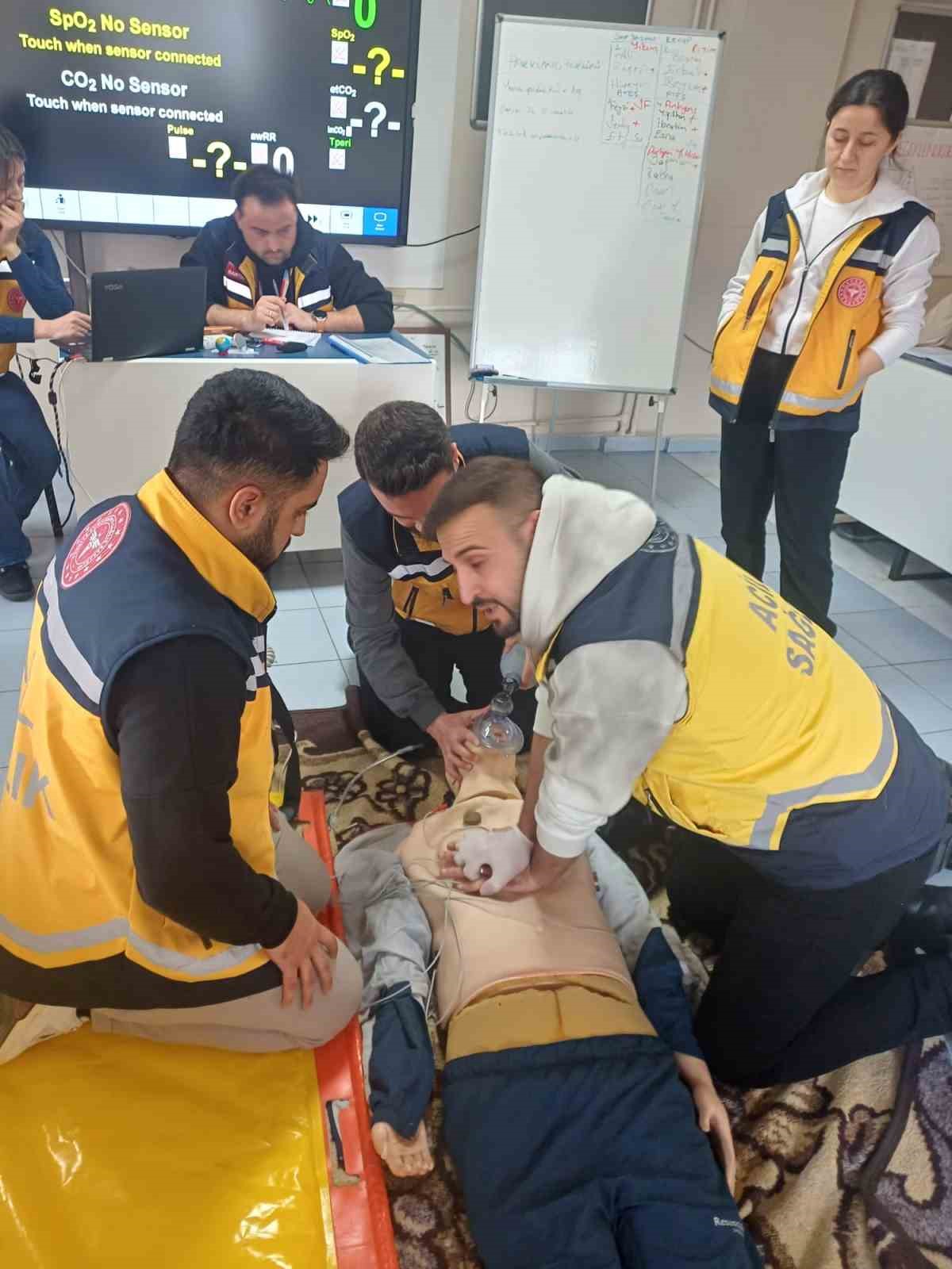 112 personeli eğitimden geçti
