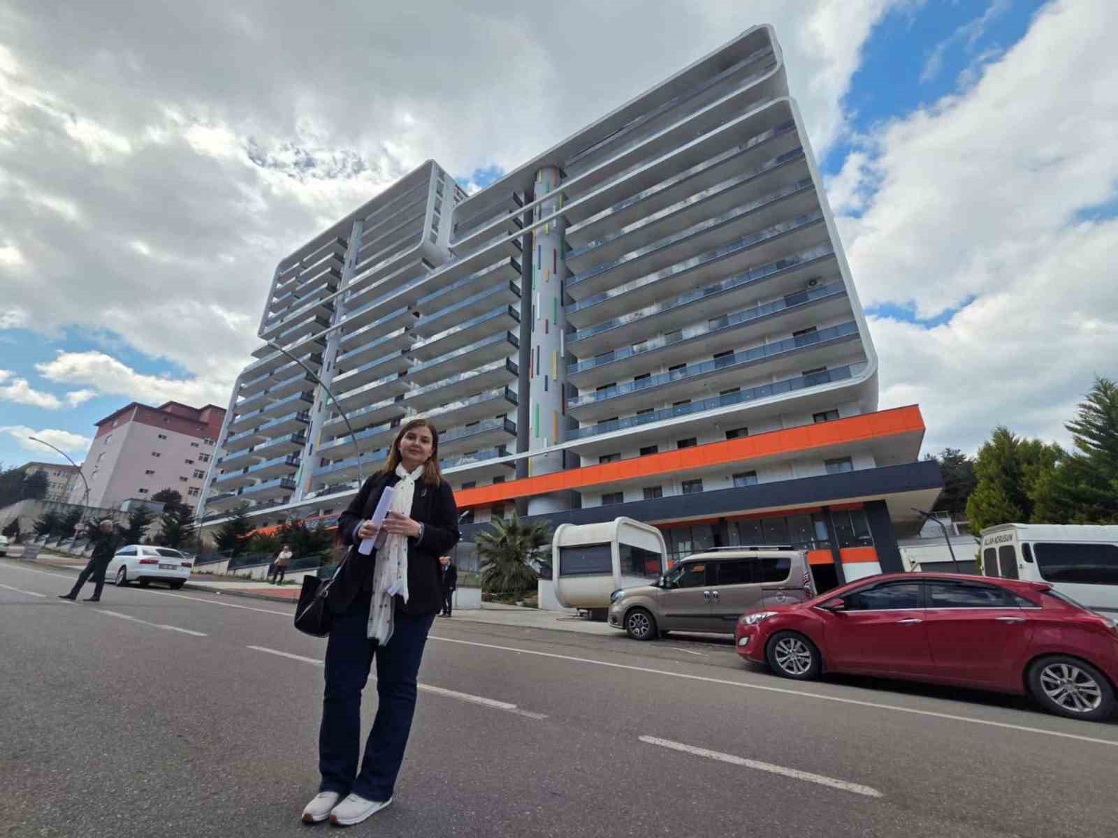 12 yıldır bitmeyen konutun kayyumu konuştu: "Asıl mağdur benim"
