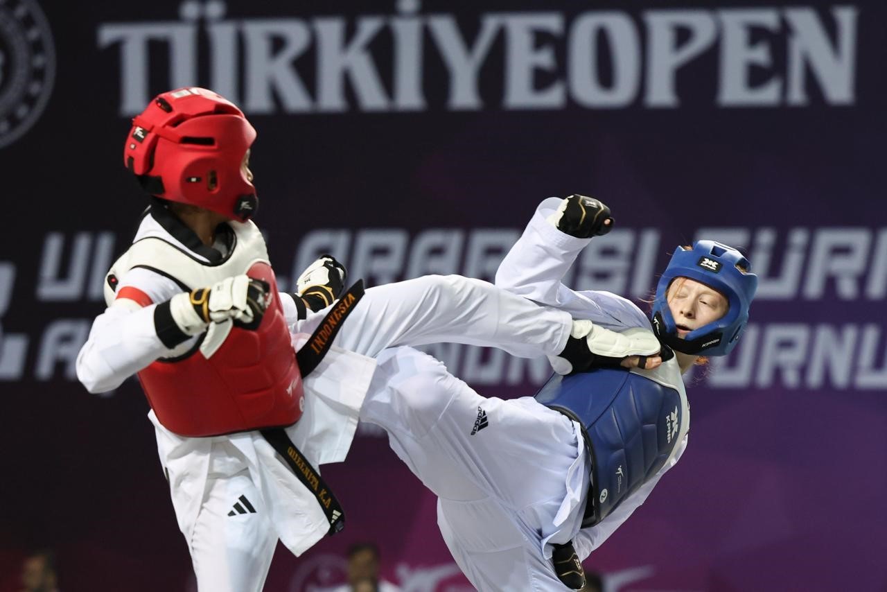 13. Uluslararası Türkiye Açık Taekwondo Turnuvası’nda 5. gün sona erdi
13. Uluslararası Türkiye Açık Taekwondo Turnuvası’nda 5. gün sona erdi
