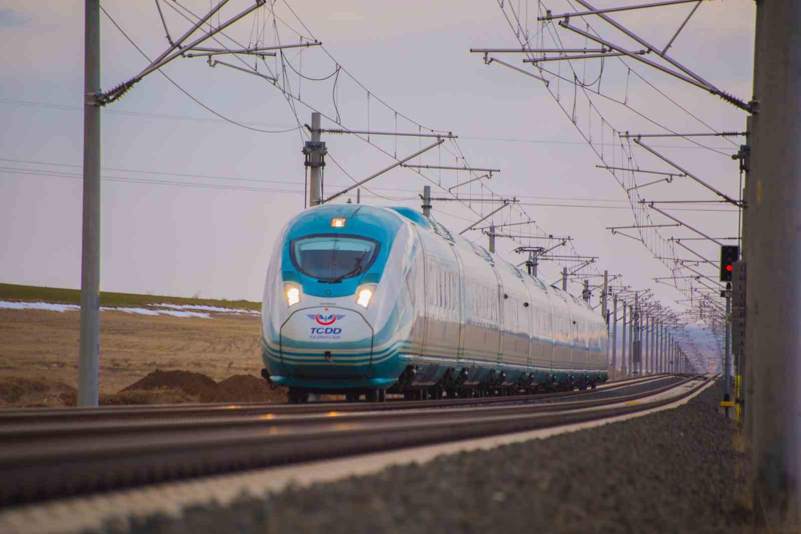 17 yılda 110 milyon yolcu YHT ile seyahat etti
