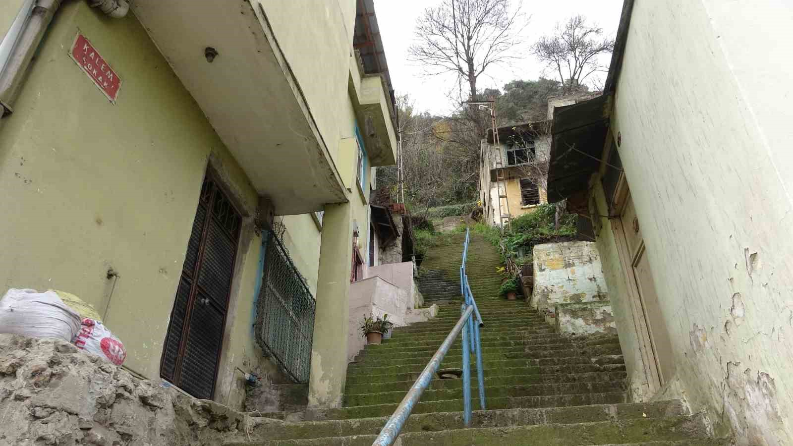 17 yıldır kaya düşmesi riski altındaki mahalleye ‘3 boyutlu’ müdahale
17 yıldır kaya düşmesi riski altındaki mahalleye ‘3 boyutlu’ müdahale