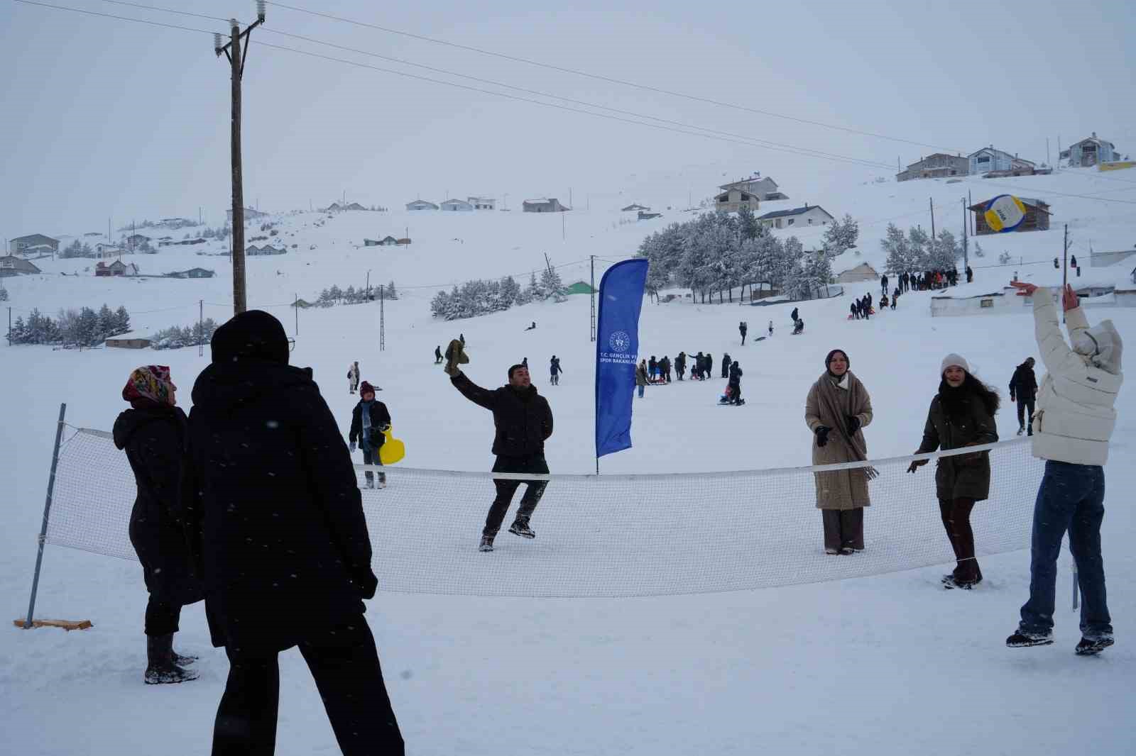 2 bin 400 rakımlı Aydıntepe Yaylası’nda kış festivali coşkusu
