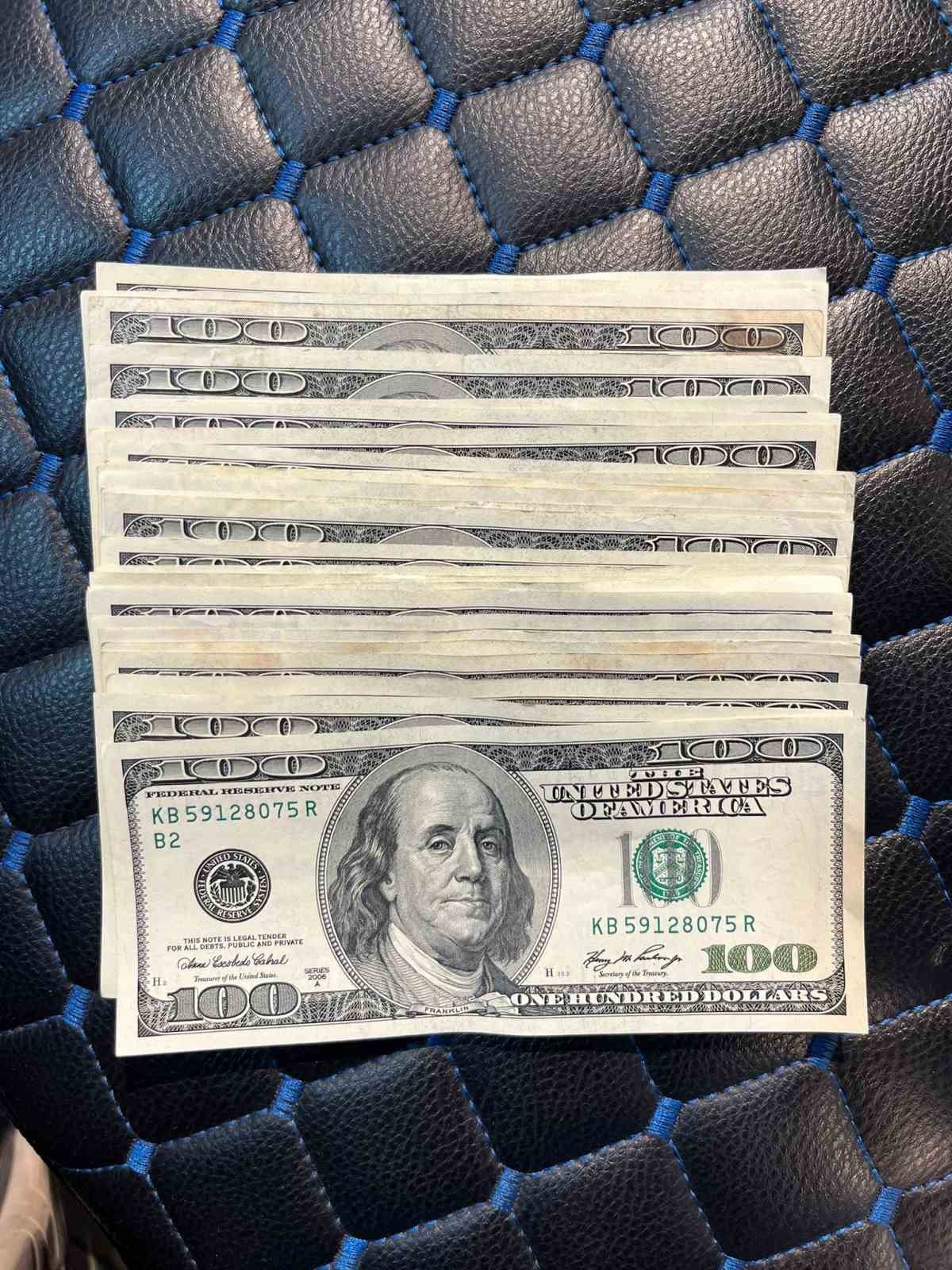 2 bin 600 dolara ‘eski’ deyip 44 buçuk yerine 40 TL’den bozmaya çalıştılar
