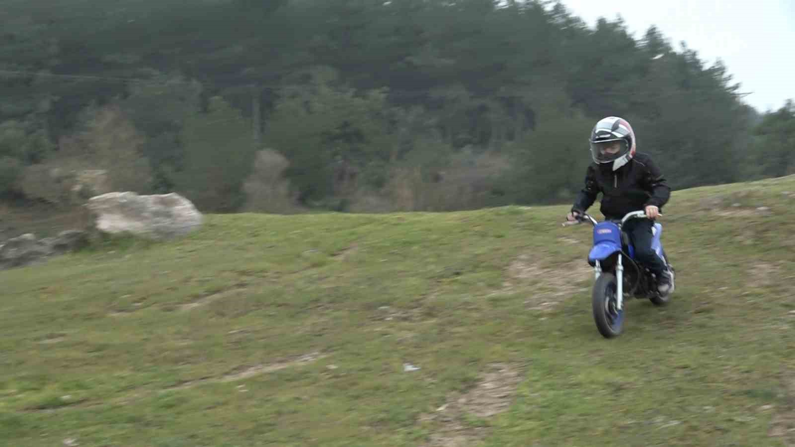 2 yaşında bisiklete binince, hedefini büyüttü
2 yaşında bisiklete binince, hedefini büyüttü