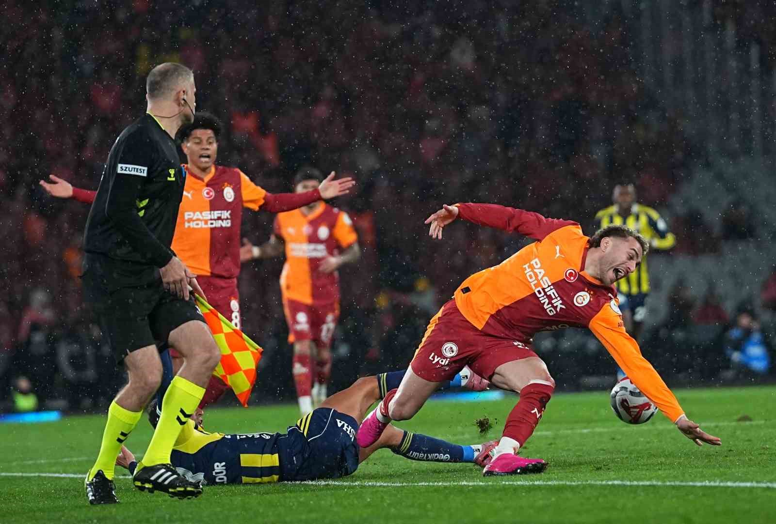 2025 Turkcell Süper Kupa: Galatasaray: 0 - Fenerbahçe: 2 (Maç sonucu)
