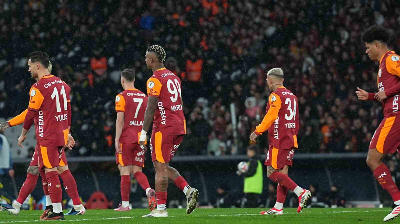 2025 Turkcell Süper Kupa: Galatasaray: 0 - Fenerbahçe: 2 (Maç sonucu)
