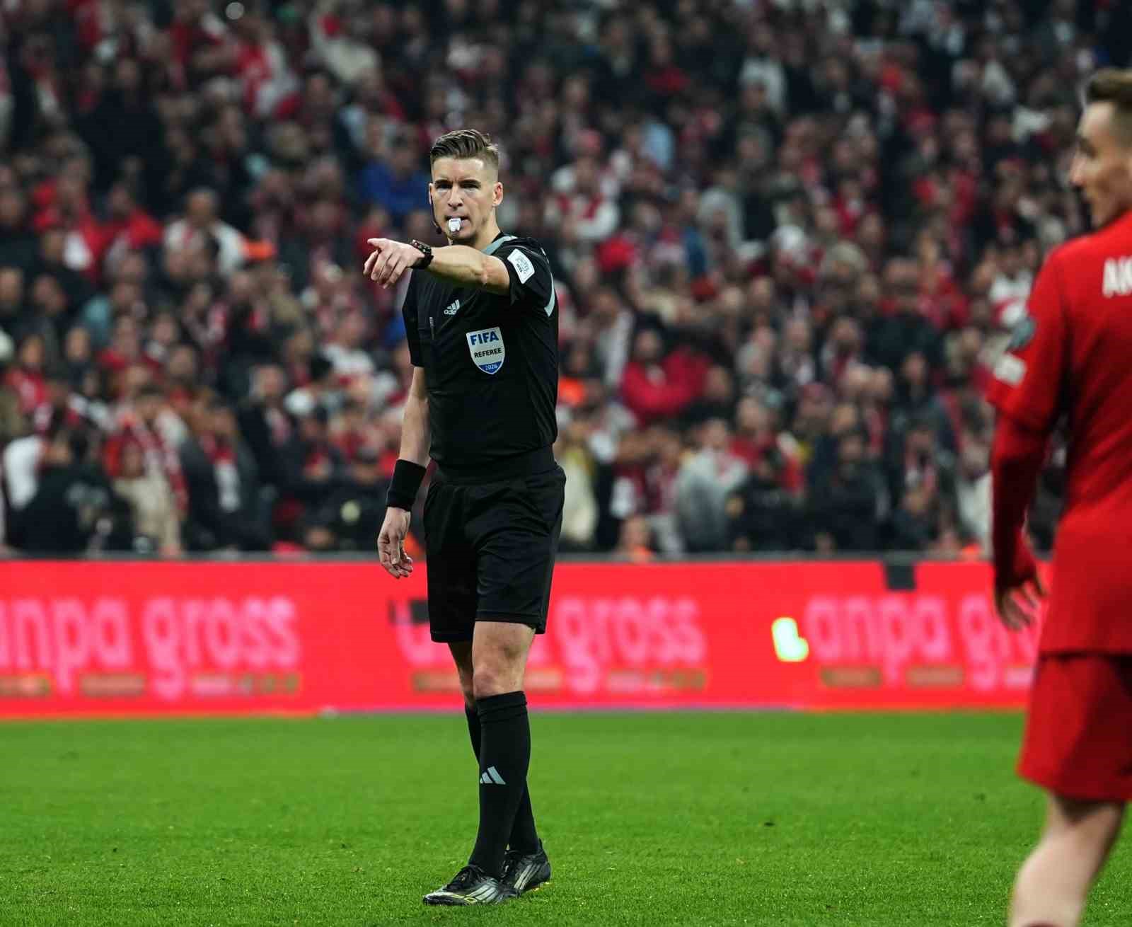 2026 FIFA Dünya Kupası play-off yarı final: Türkiye: 0 - Romanya: 0 (İlk yarı)
2026 FIFA Dünya Kupası play-off yarı final: Türkiye: 0 - Romanya: 0 (İlk yarı)