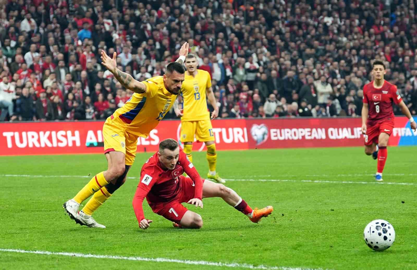 2026 FIFA Dünya Kupası play-off yarı final: Türkiye: 0 - Romanya: 0 (İlk yarı)
2026 FIFA Dünya Kupası play-off yarı final: Türkiye: 0 - Romanya: 0 (İlk yarı)