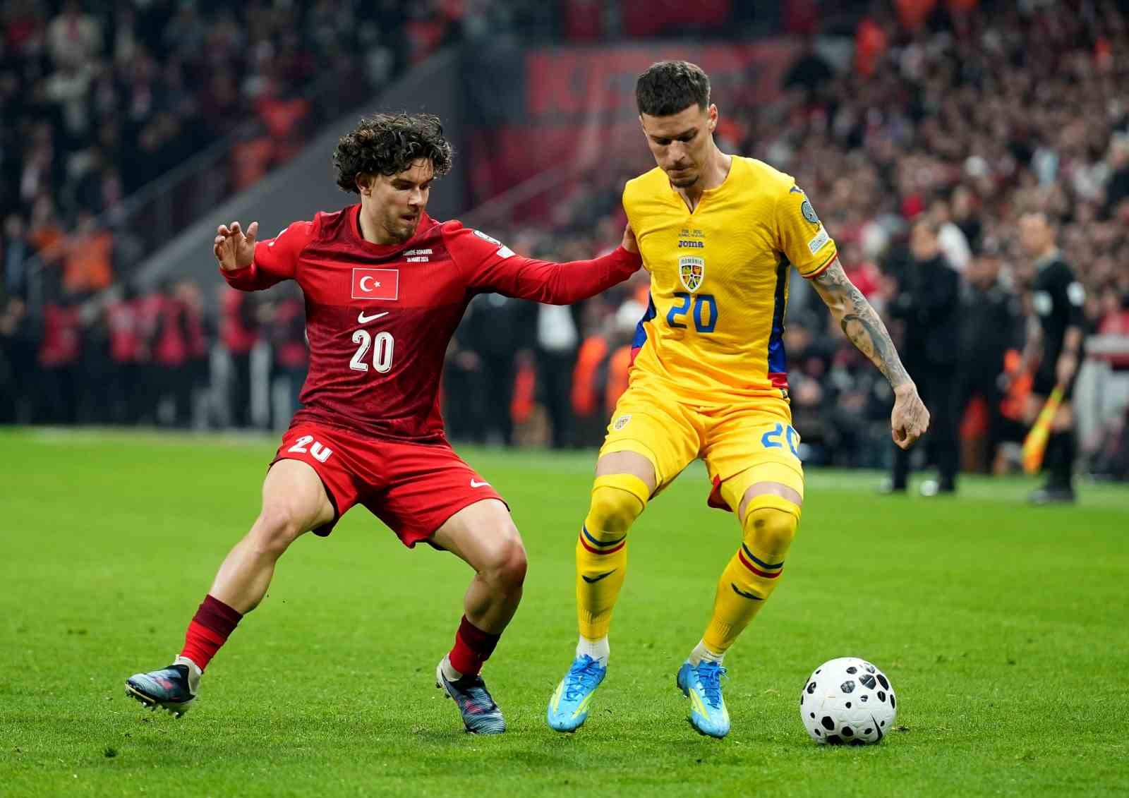 2026 FIFA Dünya Kupası play-off yarı final: Türkiye: 0 - Romanya: 0 (İlk yarı)
2026 FIFA Dünya Kupası play-off yarı final: Türkiye: 0 - Romanya: 0 (İlk yarı)