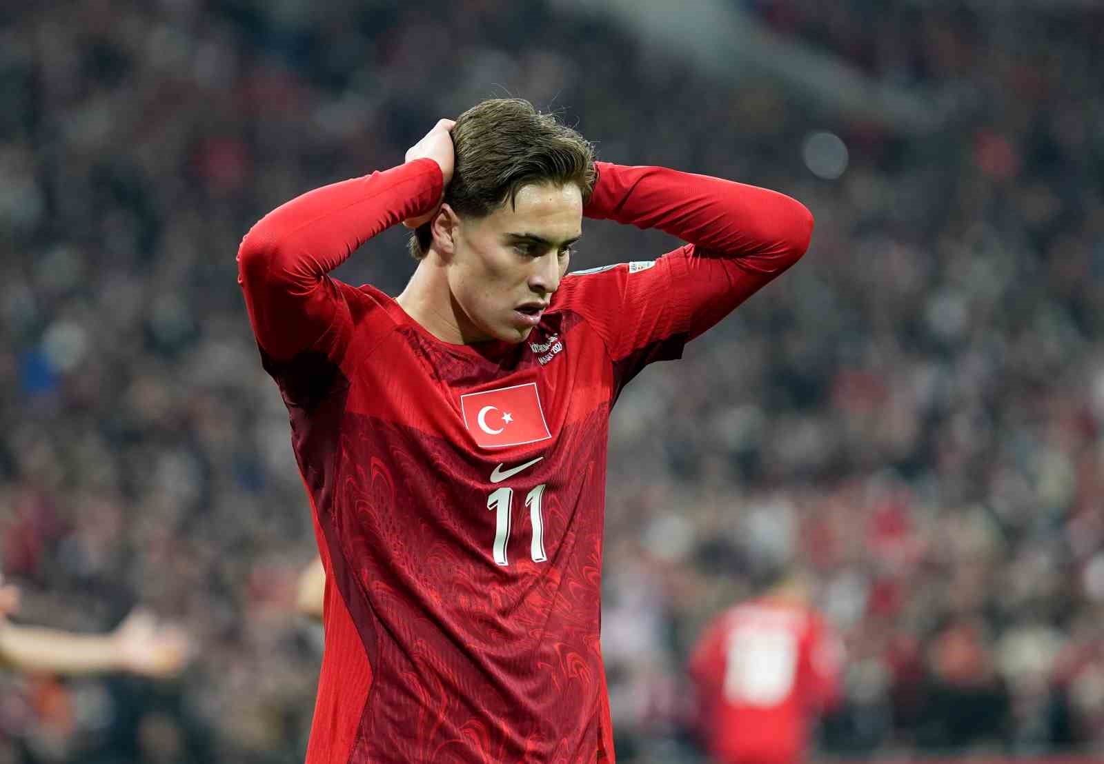 2026 FIFA Dünya Kupası play-off yarı final: Türkiye: 0 - Romanya: 0 (İlk yarı)
2026 FIFA Dünya Kupası play-off yarı final: Türkiye: 0 - Romanya: 0 (İlk yarı)