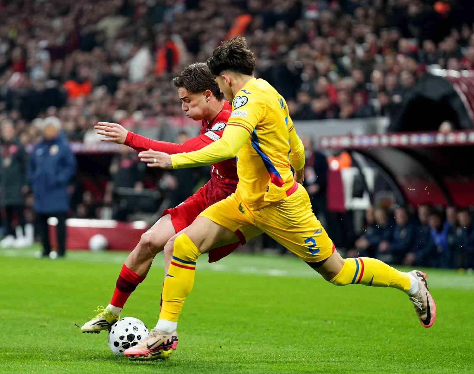 2026 FIFA Dünya Kupası play-off yarı final: Türkiye: 0 - Romanya: 0 (İlk yarı)
2026 FIFA Dünya Kupası play-off yarı final: Türkiye: 0 - Romanya: 0 (İlk yarı)