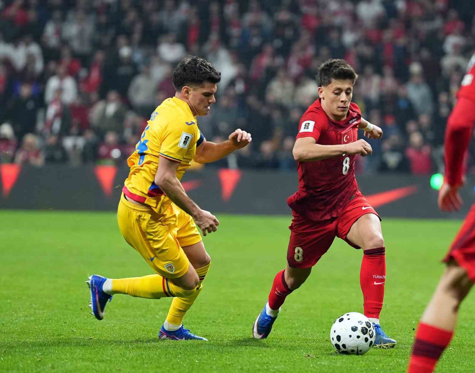 2026 FIFA Dünya Kupası play-off yarı final: Türkiye: 0 - Romanya: 0 (İlk yarı)
2026 FIFA Dünya Kupası play-off yarı final: Türkiye: 0 - Romanya: 0 (İlk yarı)