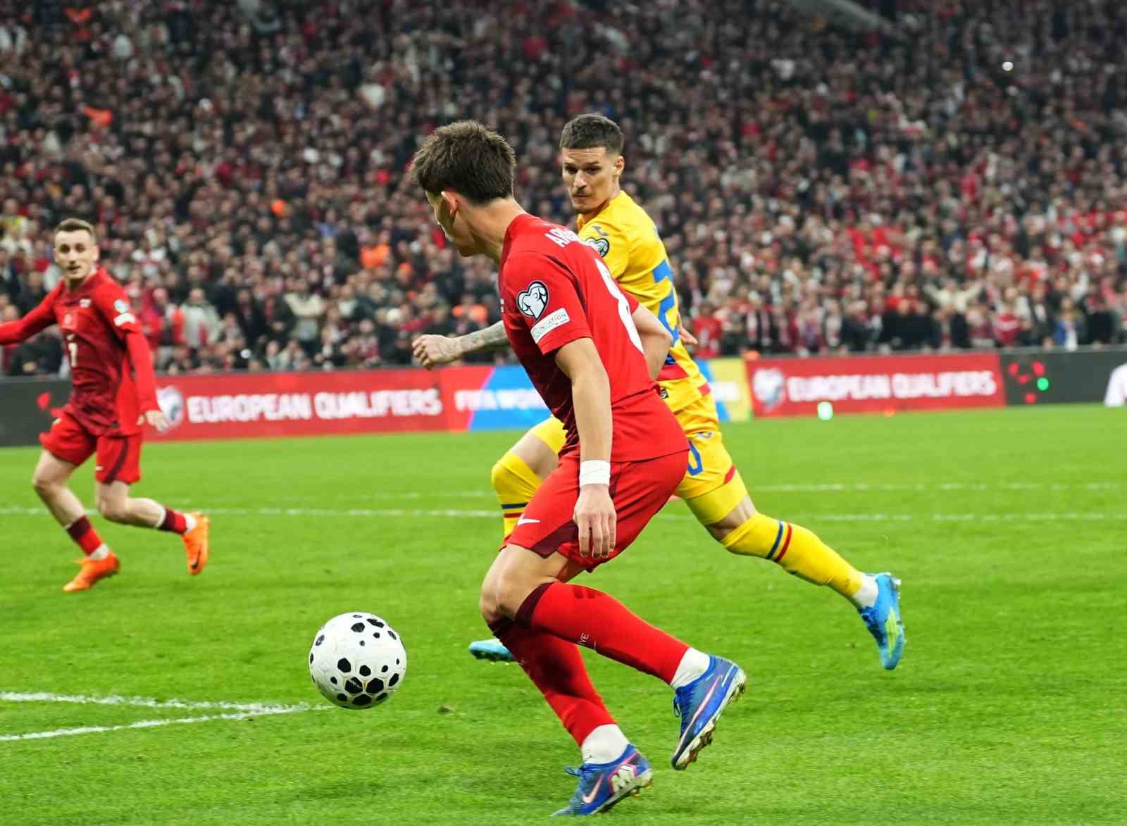 2026 FIFA Dünya Kupası play-off yarı final: Türkiye: 0 - Romanya: 0 (İlk yarı)
2026 FIFA Dünya Kupası play-off yarı final: Türkiye: 0 - Romanya: 0 (İlk yarı)