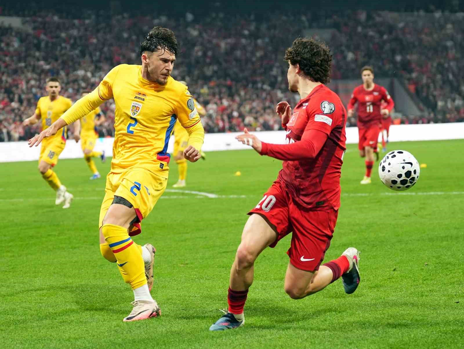 2026 FIFA Dünya Kupası play-off yarı final: Türkiye: 0 - Romanya: 0 (İlk yarı)
2026 FIFA Dünya Kupası play-off yarı final: Türkiye: 0 - Romanya: 0 (İlk yarı)