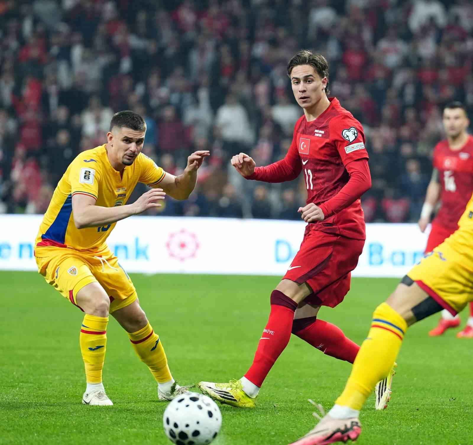 2026 FIFA Dünya Kupası play-off yarı final: Türkiye: 0 - Romanya: 0 (Maç devam ediyor)
