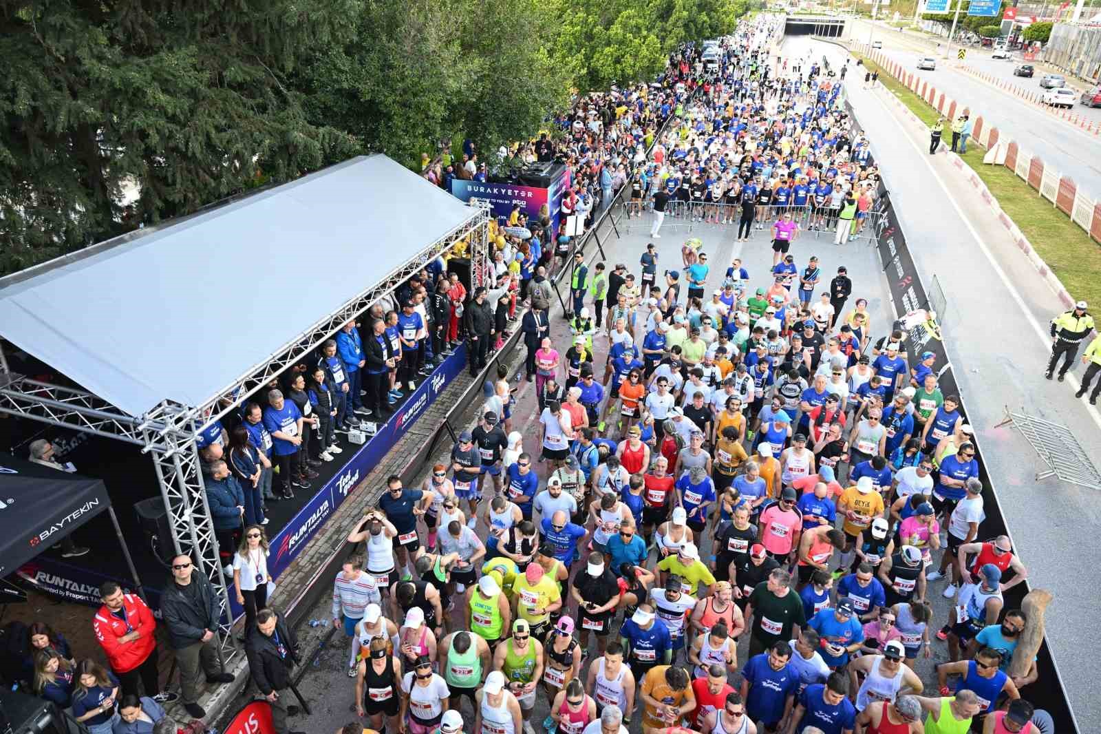 21. Uluslararası Runtalya Maratonu başladı
