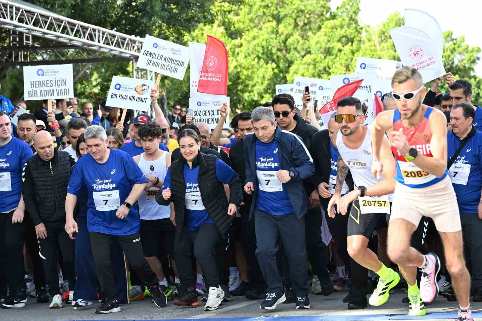 21. Uluslararası Runtalya Maratonu başladı
