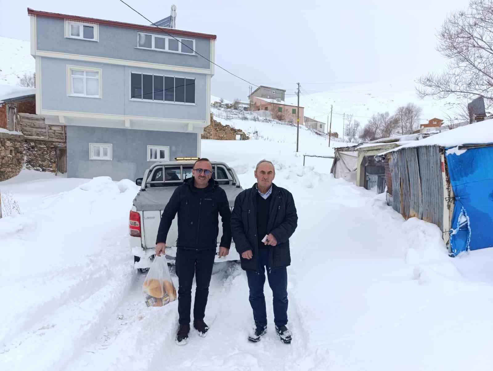 2170 rakımda ekmekleri biten köylülerin imdadına "devlet" yetişti
