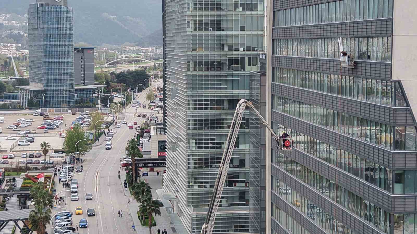 22 katlı hastanede can pazarı...
