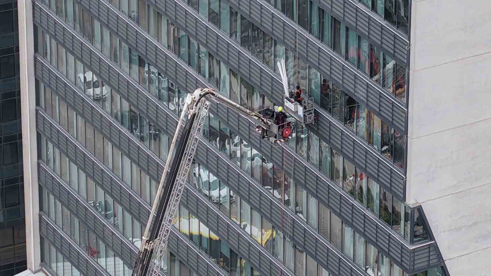 22 katlı hastanede can pazarı...
