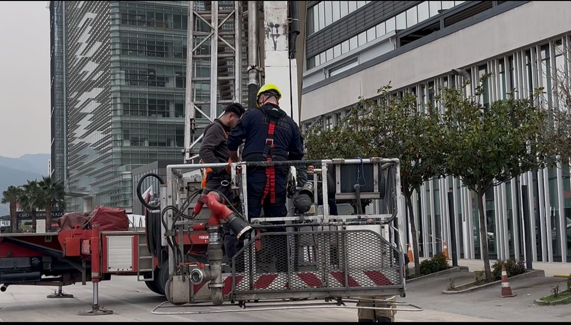 22 katlı hastanede can pazarı...
