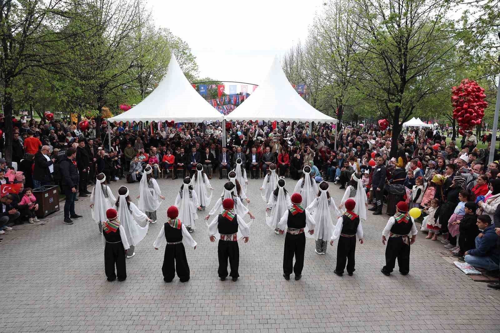 23 Nisan Bursa’da coşkuyla kutlandı
