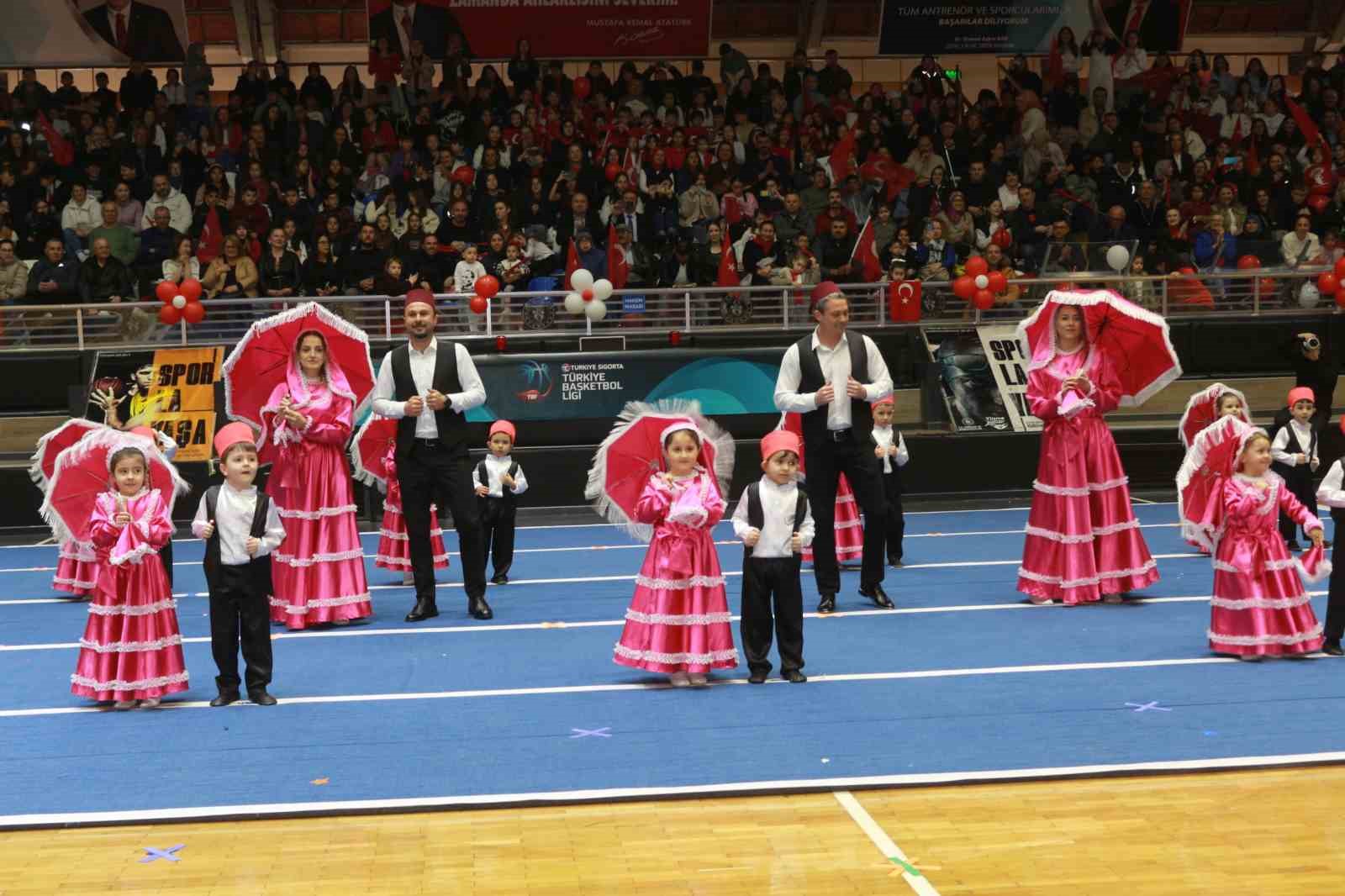 23 Nisan Ulusal Egemenlik ve Çocuk Bayramı coşkuyla kutlandı
