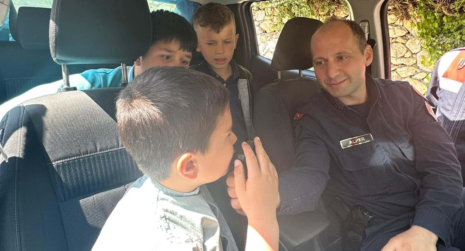 23 Nisan’da çocuklar protokol koltuklarına oturdu
