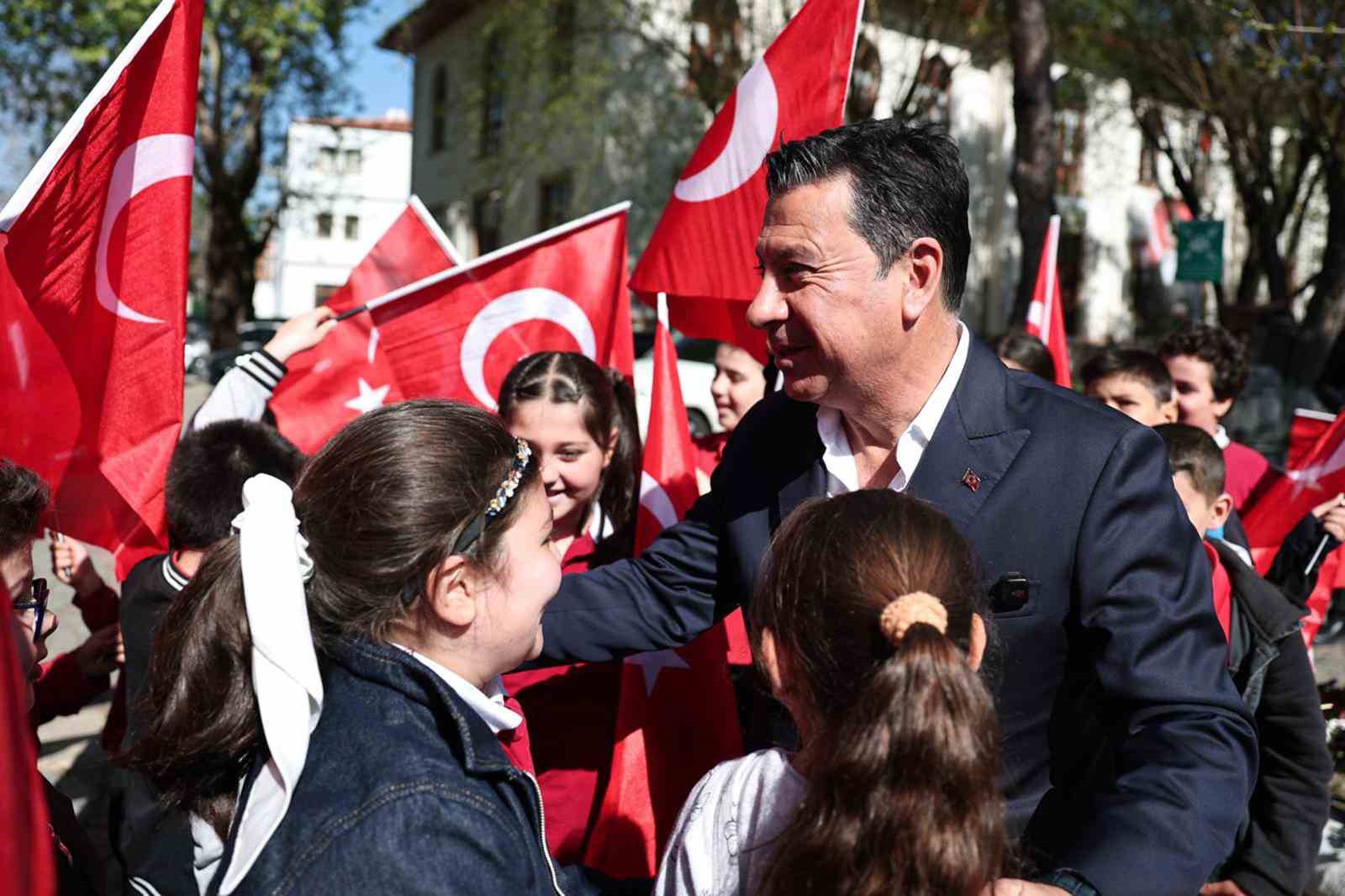 23 Nisan’da Muğla çocukların neşesiyle renklendi
