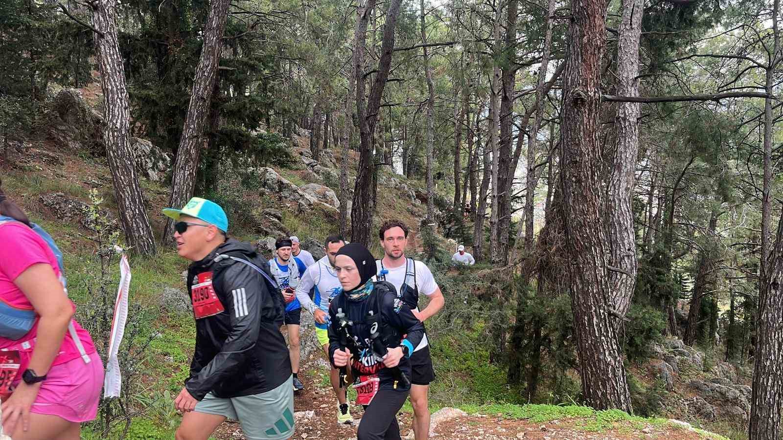 23 ülkeden 820 sporcu Alanya Ultra Trail için start aldı
