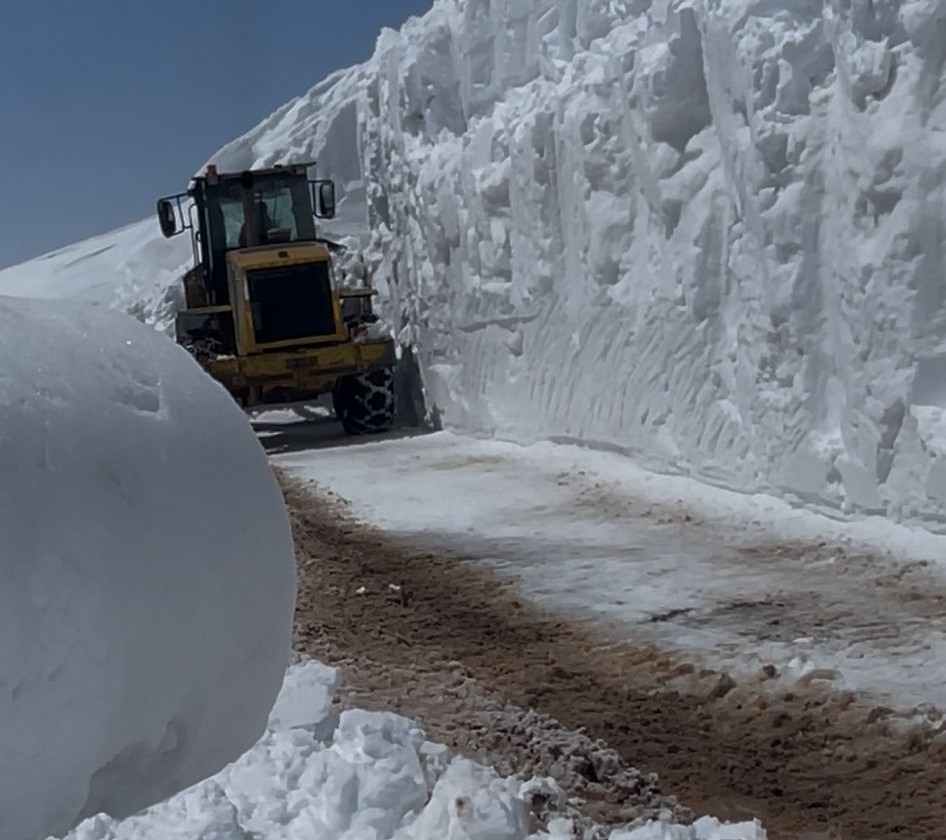 2443 rakımda kar mesaisi
