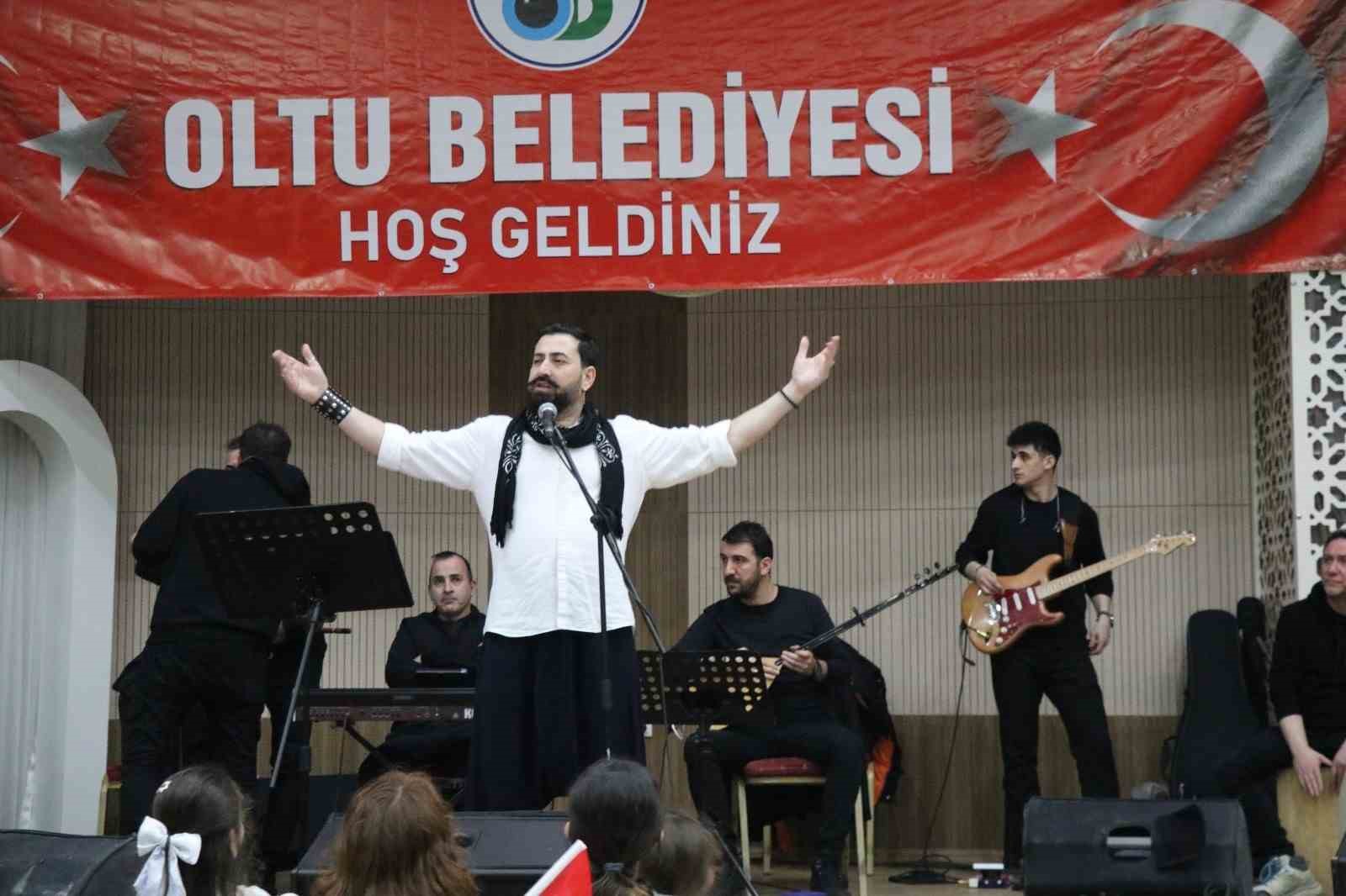 25 Mart konseri ile coştular
